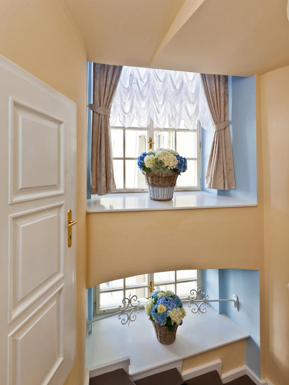 Cathedral Prague Apartments ภายนอก รูปภาพ