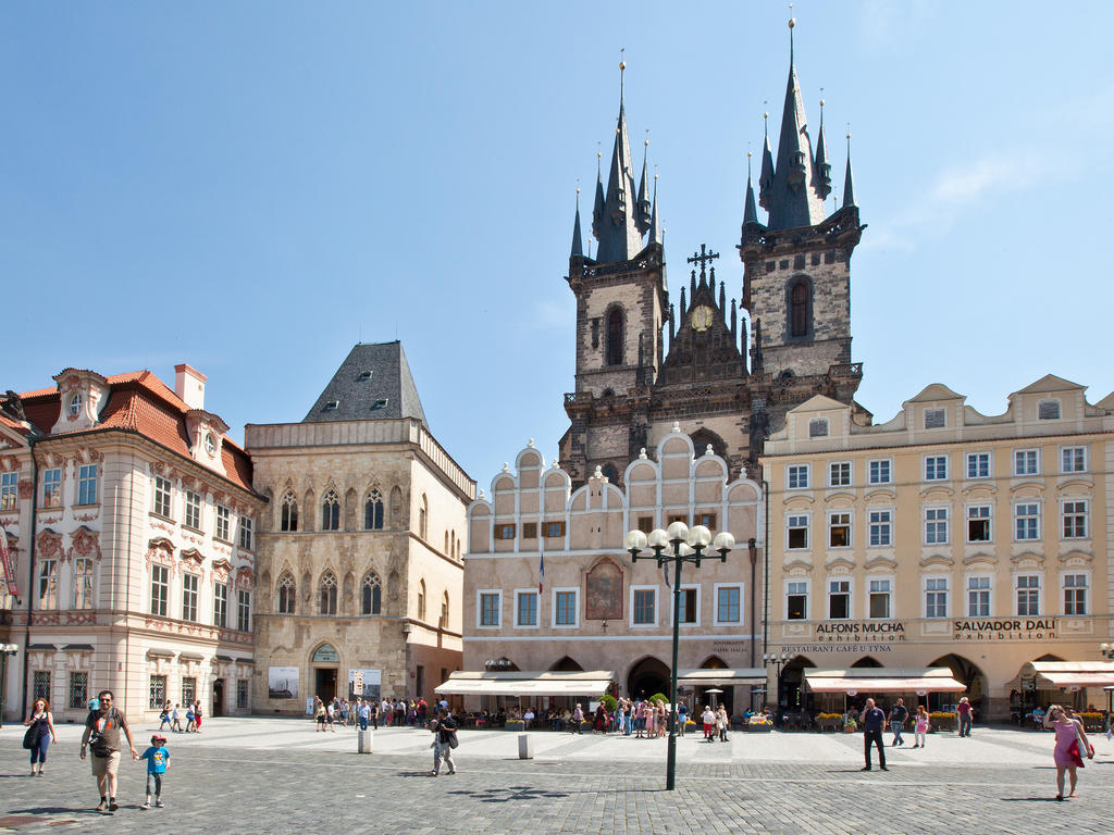 Cathedral Prague Apartments ภายนอก รูปภาพ